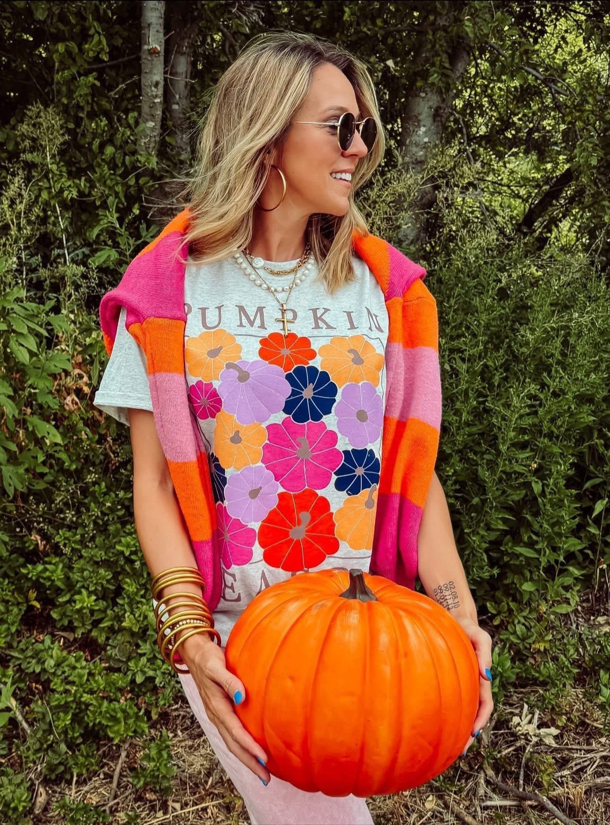 Color pumpkin tee
