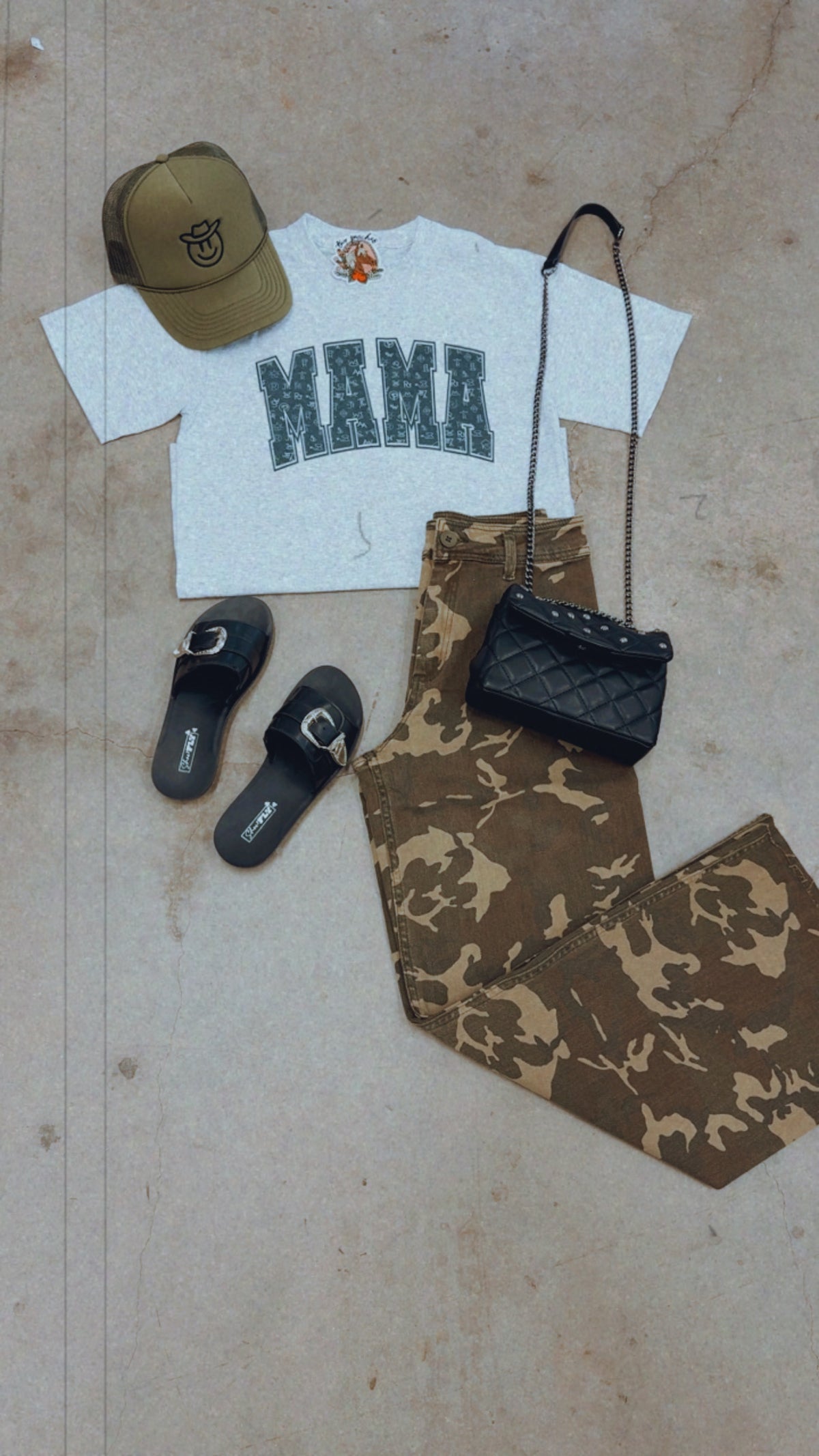 Mama brand tee
