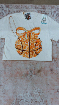 Basketball bow tee