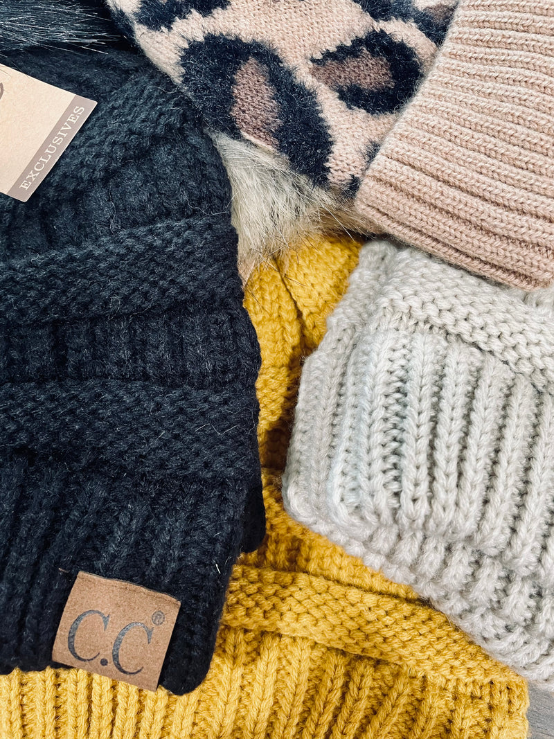 Sweater Pom C.C. Beanie